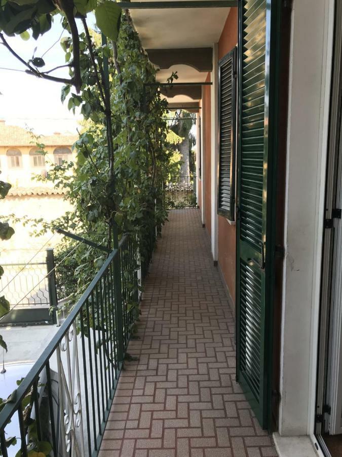Ferienwohnung Bed&Roses Meni La Morra Exterior foto